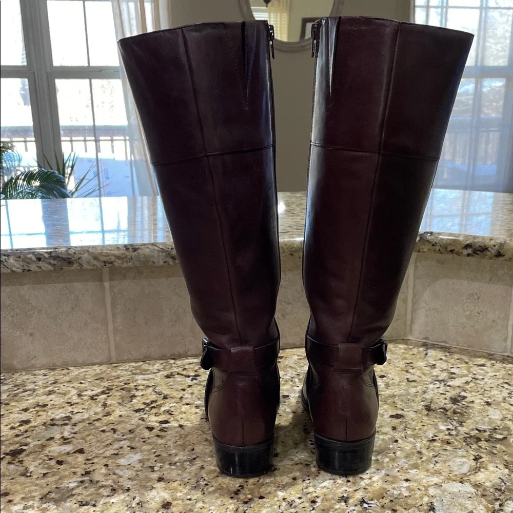 Women's Tall Leather Riding Boots in Burgundy